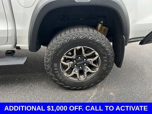 Used 2023 Chevrolet Colorado ZR2 w/ ZR2 Convenience Package III AWD/4WD image 34
