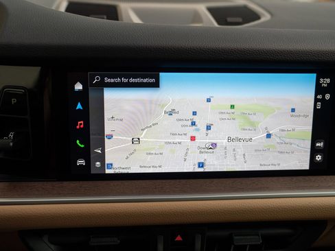 Used 2025 Porsche Cayenne image 17