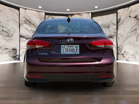 Used 2018 Kia Forte LX w/ LX Popular Package FWD image 5