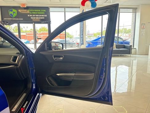 Used 2018 Acura TLX V6 w/ Technology & A-SPEC Pkg FWD image 38