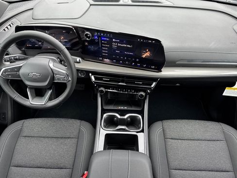 New 2026 Chevrolet Traverse LT w/ Midnight/Sport Edition AWD/4WD image 12