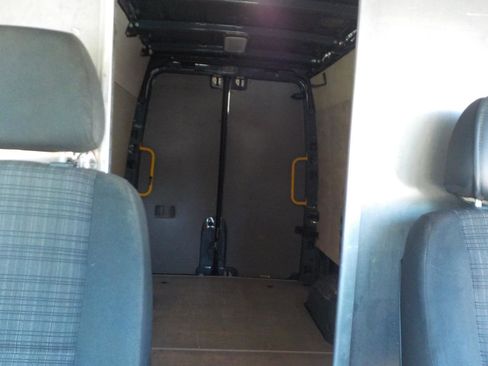 Used 2018 Mercedes-Benz Sprinter 2500 image 19