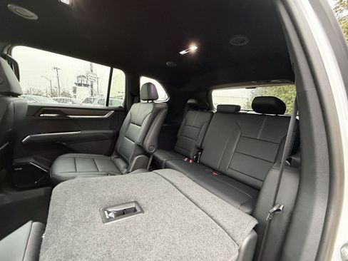 New 2026 GMC Acadia Elevation w/ Elevation Premium Package AWD/4WD image 27