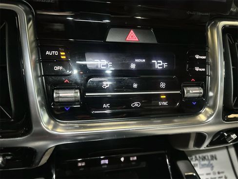 Used 2022 Kia Sorento SX image 16