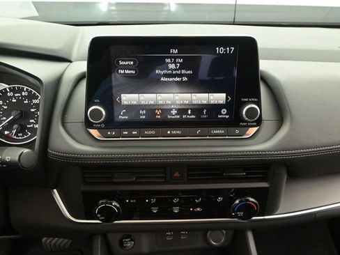 Used 2026 Nissan Rogue S FWD image 8