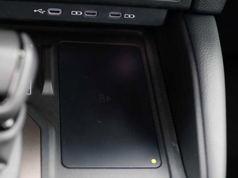 Used 2025 Toyota Land Cruiser image 31