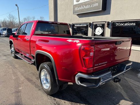 Used 2025 Chevrolet Silverado 3500 LTZ w/ LTZ Plus Package image 4