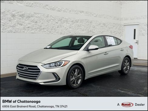 Used 2017 Hyundai Elantra SE w/ SE A/T Tech Package 03 FWD image 1