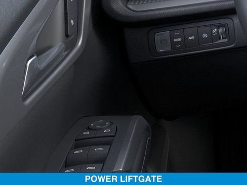 New 2026 Chevrolet Traverse LT w/ Driver Confidence Package AWD/4WD image 22