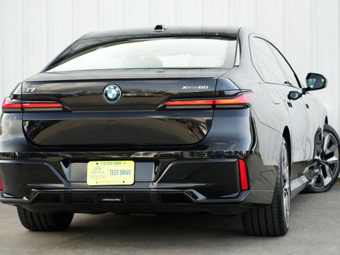 Used 2023 BMW i7 xDrive60 w/ Executive Package 2 image 5