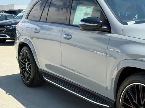 New 2026 Mercedes-Benz GLS 63 AMG 4MATIC image 9