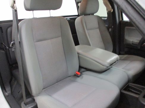 Used 2011 Dodge Dakota Big Horn w/ Skid Plate Group image 15