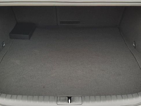 New 2023 Genesis G70 2.0T image 8