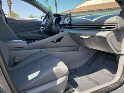 Certified 2025 Hyundai Elantra Sport FWD image 22