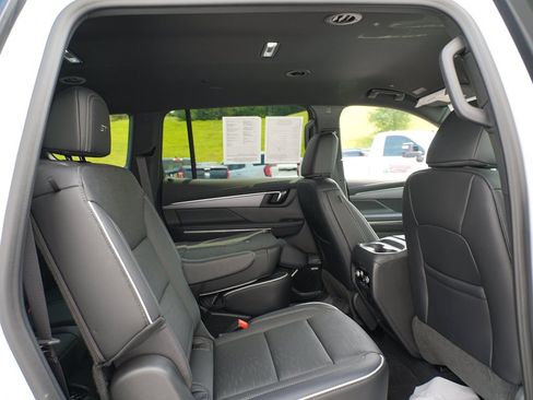 Certified 2026 Buick Enclave Sport Touring AWD/4WD image 30