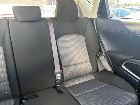 Used 2025 Kia Soul LX w/ LX Technology Package FWD image 35
