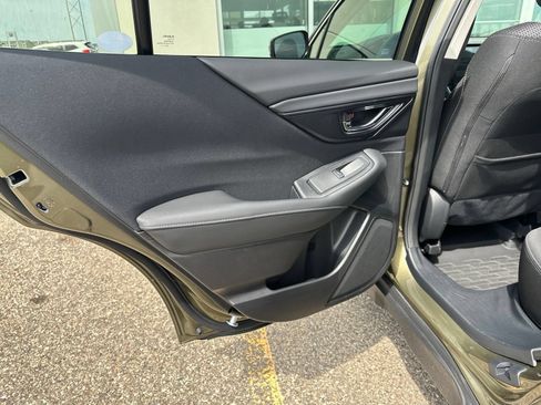 Used 2025 Subaru Outback Premium w/ Popular Package #1A AWD/4WD image 24