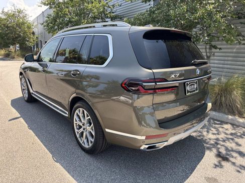 Used 2026 BMW X7 xDrive40i AWD/4WD image 3