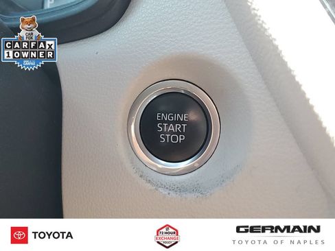 Used 2022 Toyota Corolla Cross LE FWD image 33
