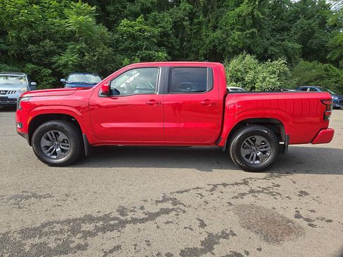 Used 2025 Nissan Frontier SV w/ SV Convenience Package AWD/4WD image 7