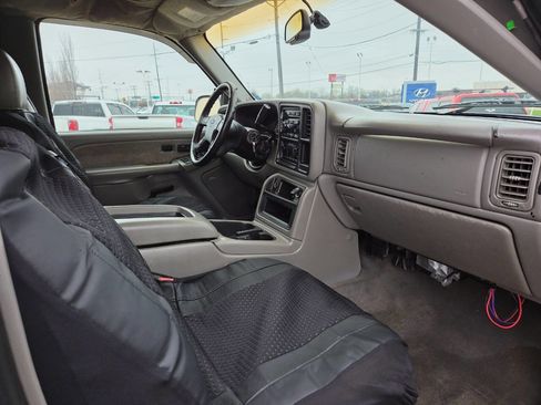 Used 2003 Chevrolet Silverado 2500 LT w/ Skid Plate Package image 32