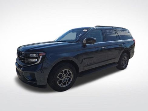 Used 2025 Ford Expedition Active RWD image 6