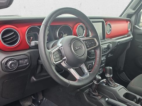 Used 2019 Jeep Wrangler Unlimited Rubicon AWD/4WD image 15