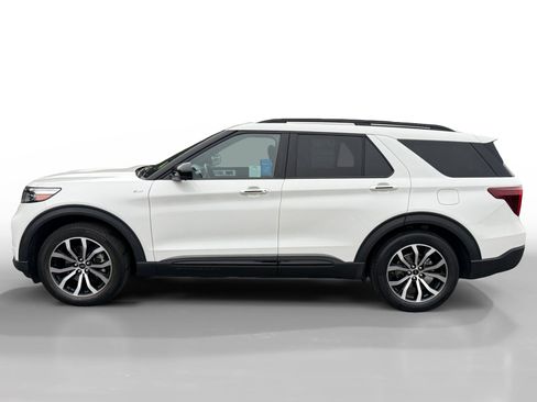 Certified 2022 Ford Explorer ST-Line image 2