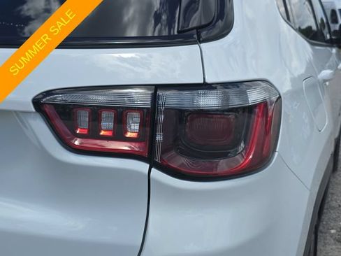 Certified 2025 Jeep Compass Limited w/ Sun & Sound Group AWD/4WD image 7
