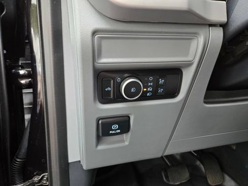 Used 2023 Ford F150 XLT RWD image 17