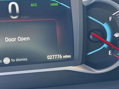 Used 2022 Honda Pilot Sport image 32