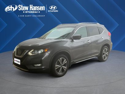 Used 2017 Nissan Rogue SL w/ SL Premium Package