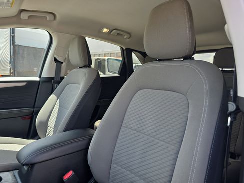 Used 2022 Ford Escape SE FWD image 26