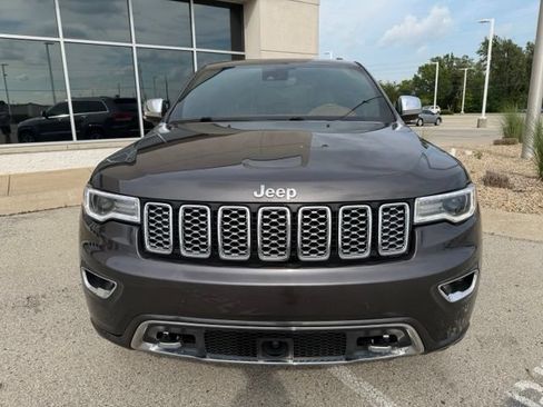 Used 2020 Jeep Grand Cherokee Overland AWD/4WD image 8