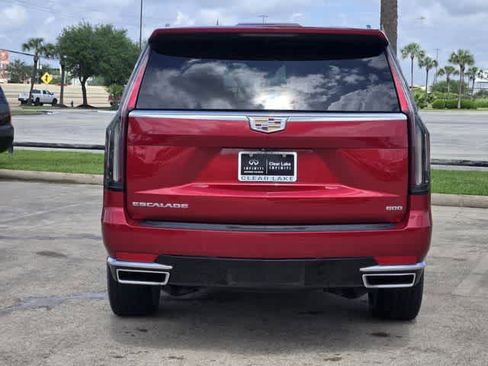 Used 2022 Cadillac Escalade Premium Luxury image 5