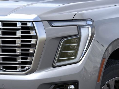 New 2026 GMC Yukon XL Denali w/ Sun & Power Step Package AWD/4WD image 10