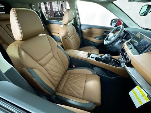 New 2026 Nissan Rogue Platinum AWD/4WD image 24