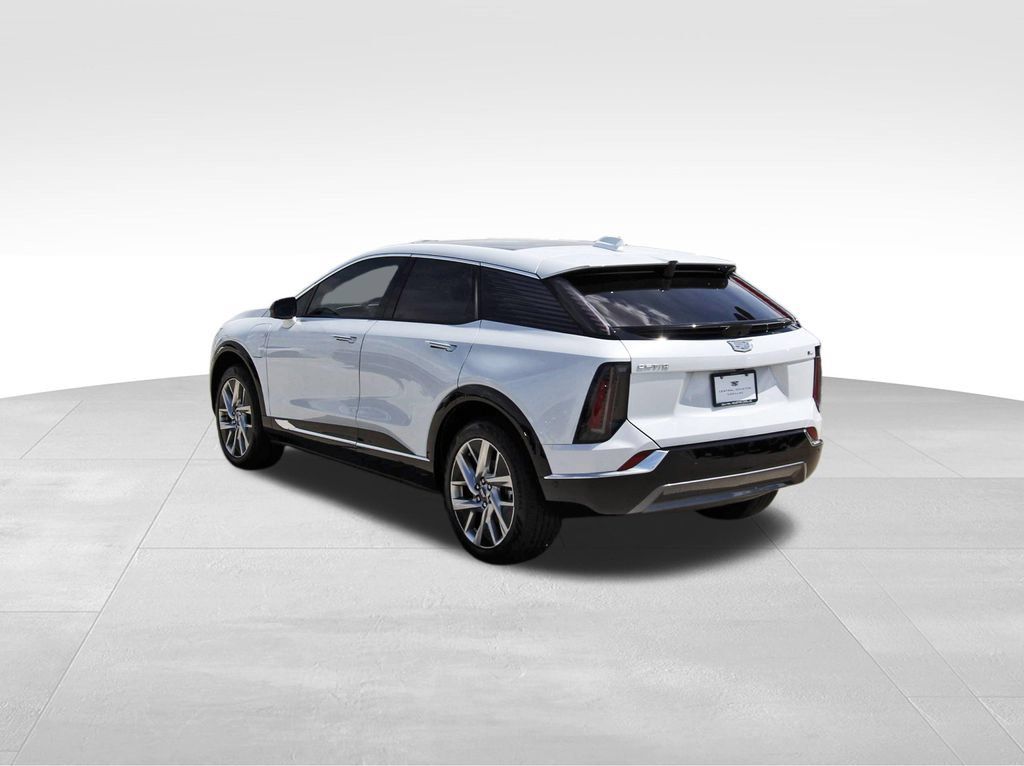 New 2027 Cadillac Optiq Luxury AWD/4WD image 3