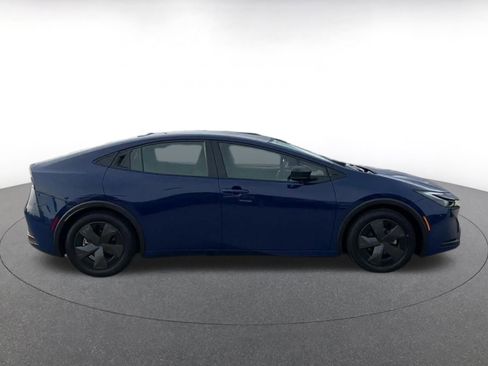 Used 2025 Toyota Prius LE image 16