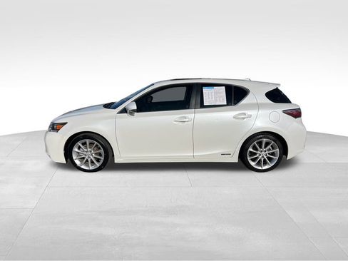 Used 2013 Lexus CT 200h image 4
