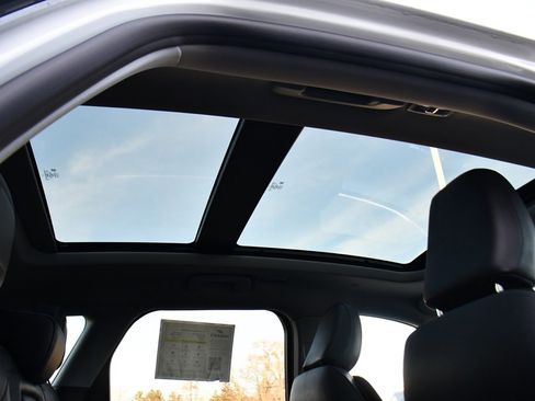 Used 2022 Lincoln Corsair Reserve w/ Elements Package image 17