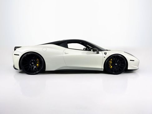 Used 2010 Ferrari 458 Italia Coupe RWD image 4