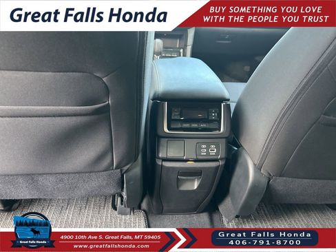 Used 2025 Subaru Ascent Premium image 21
