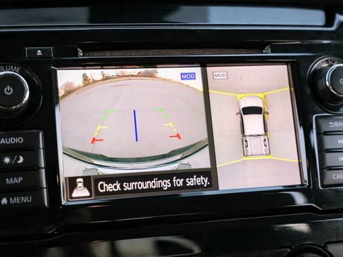 Used 2019 Nissan Titan Platinum Reserve w/ Platinum Utility Package image 14