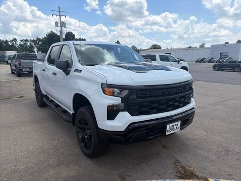 New 2026 Chevrolet Silverado 1500 Custom Trail Boss w/ Turbomax Blackout Package AWD/4WD image 8