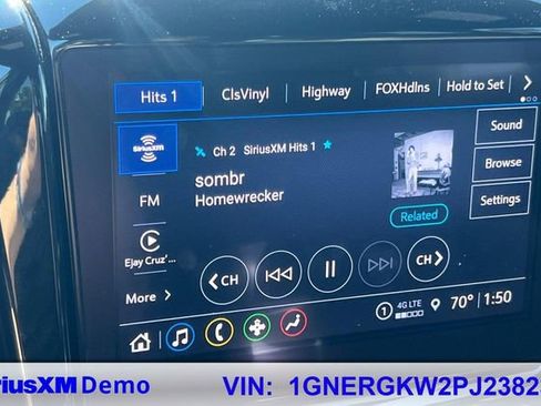 Used 2023 Chevrolet Traverse LT image 39