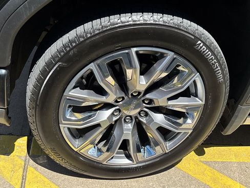 Used 2026 GMC Sierra 1500 Denali AWD/4WD image 10