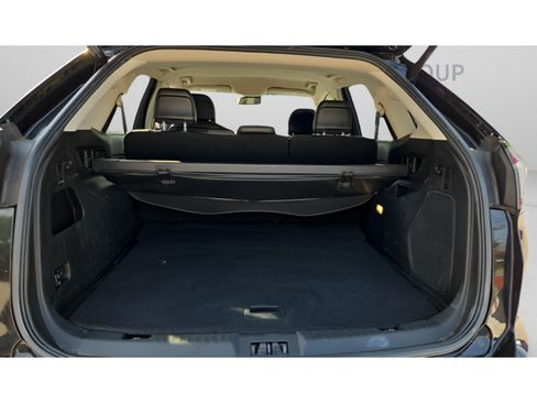 Used 2018 Ford Edge Titanium w/ Ford Safe & Smart Package FWD image 13
