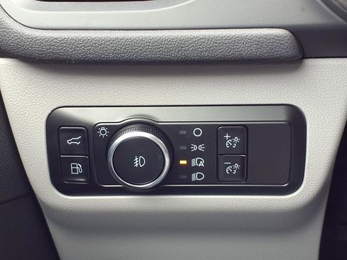 Used 2023 Ford Escape SE FWD image 19
