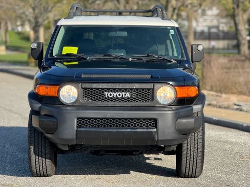 Used 2008 Toyota FJ Cruiser 4WD image 3